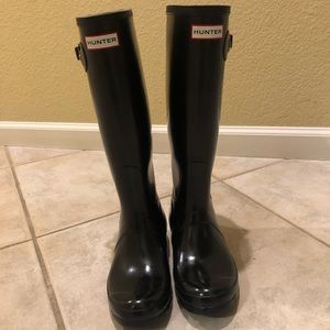 Tall black Hunter rain boots size 7